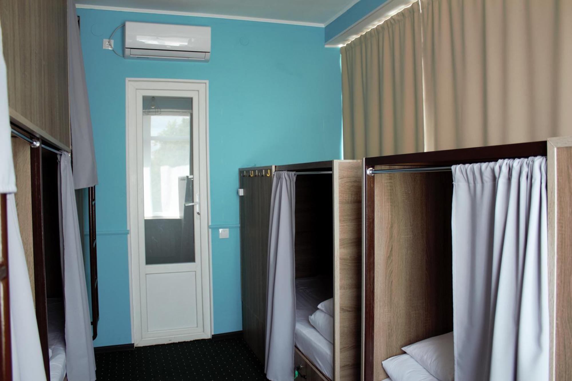 All Eyes Hostel Kamianets-Podilskyi Exterior foto